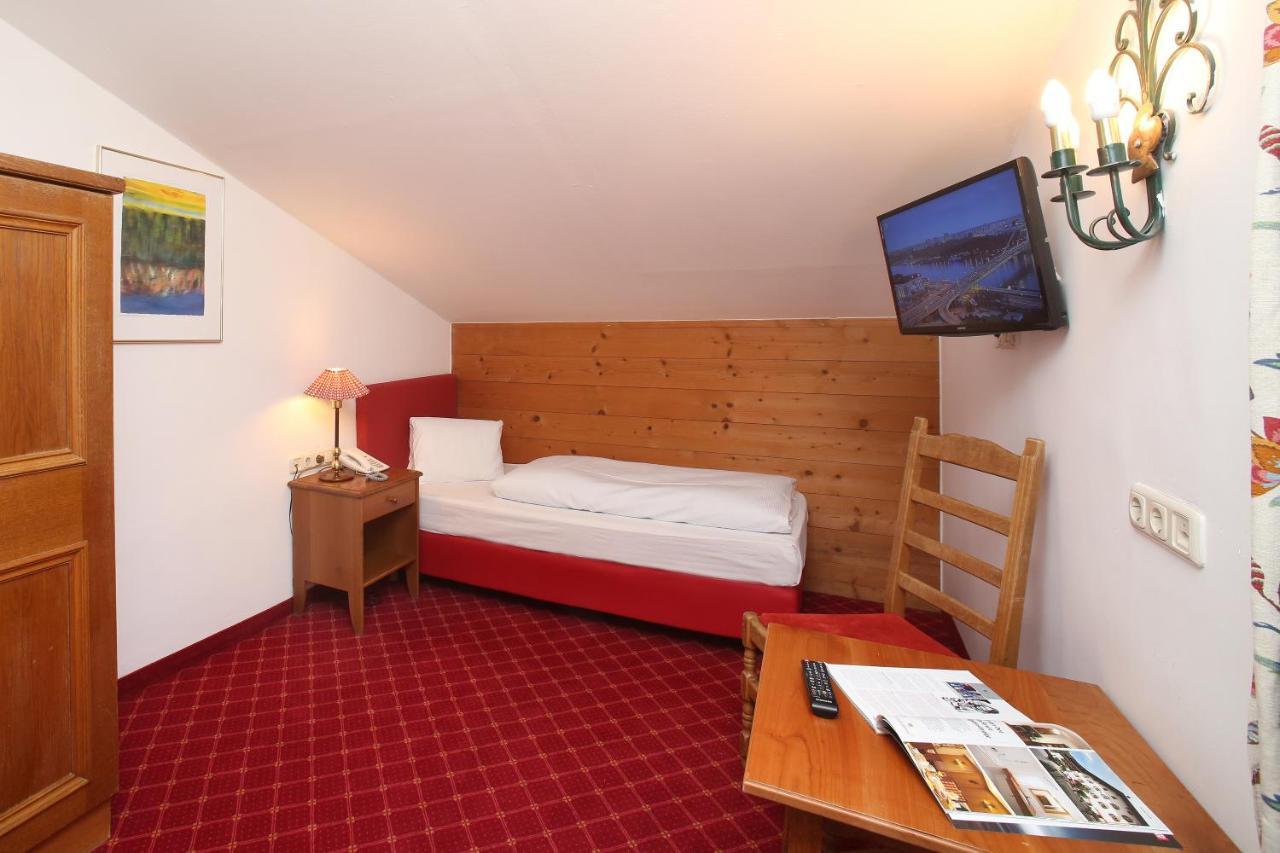 Hotel Lukashansl Hundsdorf (Bruck an der Grossglocknerstrasse) Exterior foto